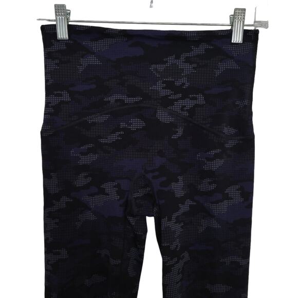 Spanx Black Look At Me Now Camo Leggings Women's Size Small S - Picture 5 of 8